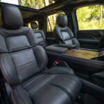 Lincoln Aviator - interior